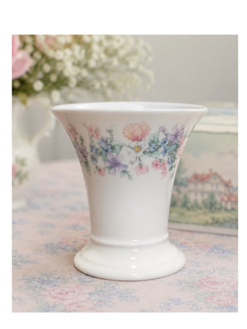 Wedgwood "Angela" Fine Bone China Bud Vase – Made in England